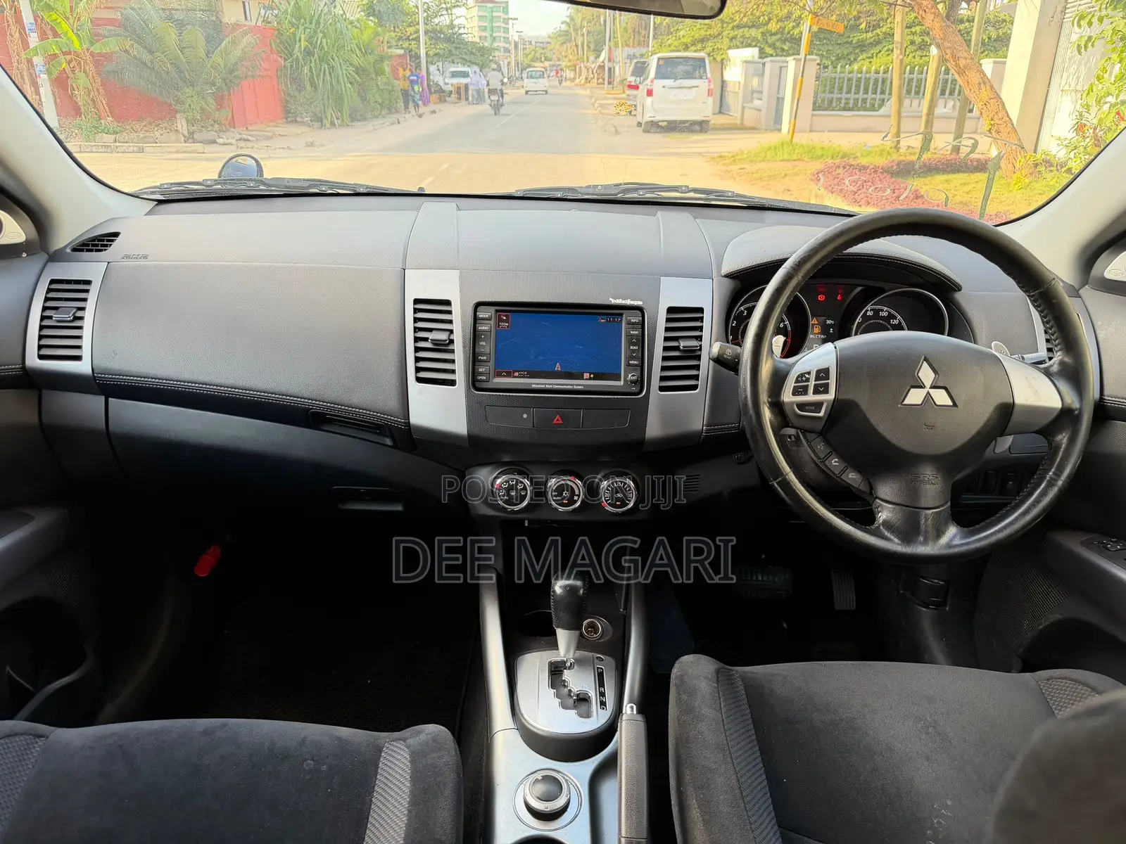 Mitsubishi Outlander 2011 Black