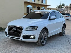 Audi Q5 2.0T Premium AWD quattro 2013 Off white