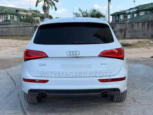 Audi Q5 2.0T Premium AWD quattro 2013 Off white
