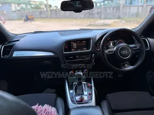 Audi Q5 2.0T Premium AWD quattro 2013 Off white