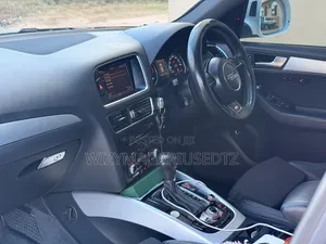 Audi Q5 2.0T Premium AWD quattro 2013 Off white