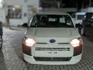 Toyota Probox 1.5 Hybrid DX 2020 White