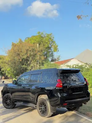 Toyota Land Cruiser Prado 2021 Black