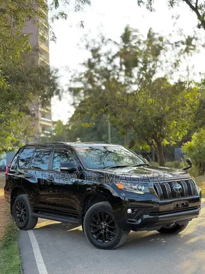Toyota Land Cruiser Prado 2021 Black