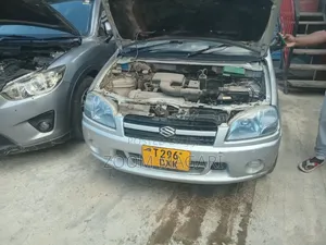 Suzuki Swift 2004 Silver