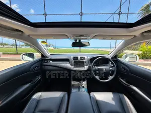 Toyota Crown 2009 White