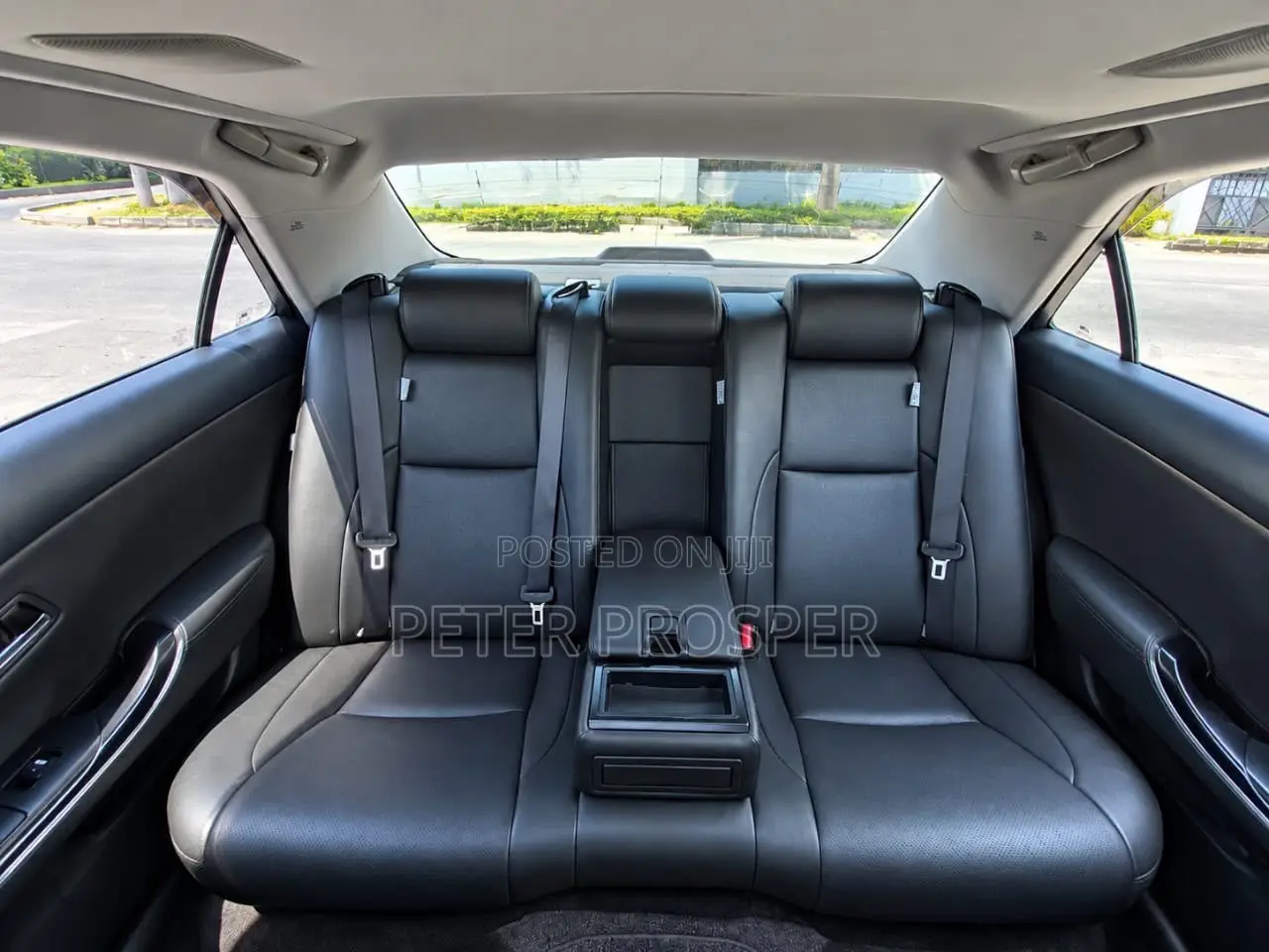 Toyota Crown 2009 White