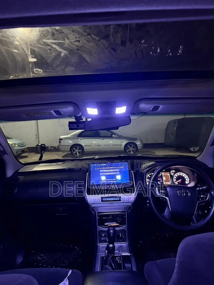 Toyota Land Cruiser Prado 2019 Black