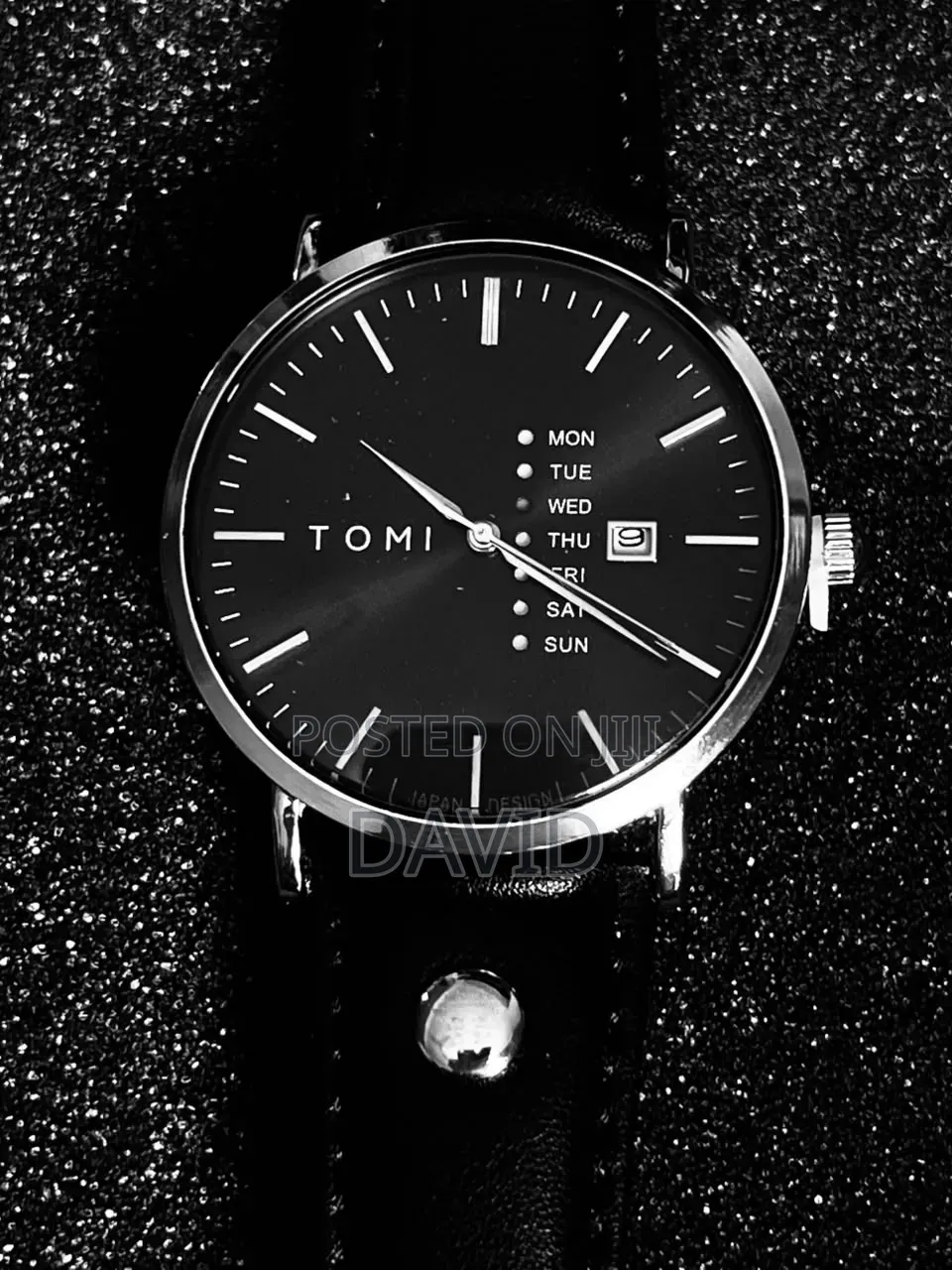 Grab Your Favourite Man Watch With Reasonable Price