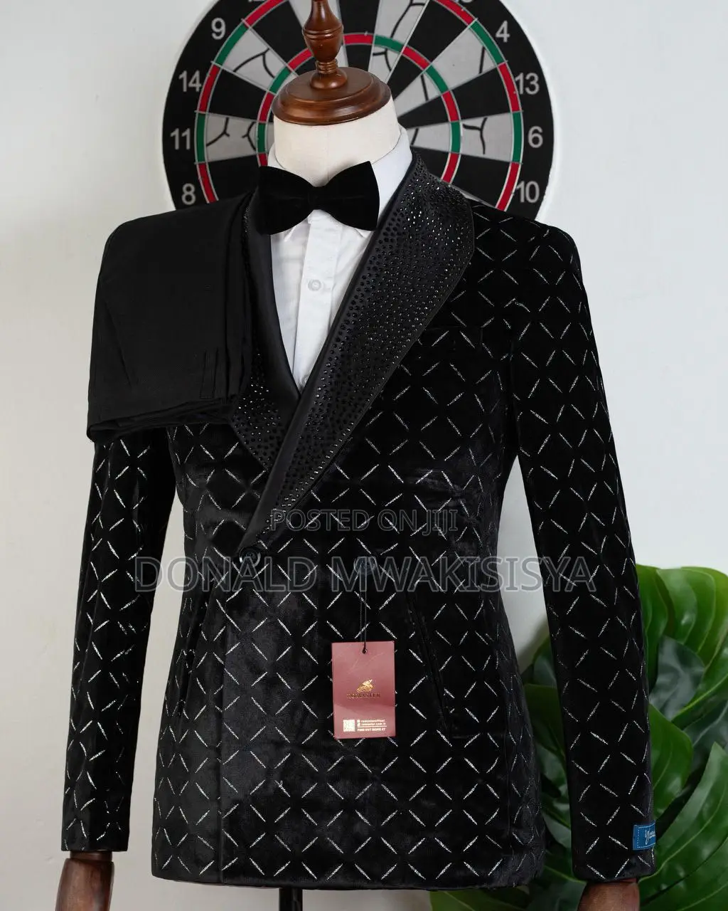 Velvet Tuxedo Suit - Black Shiny Diamond