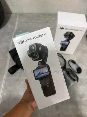 DJI Osmo Pocket 4 Standard Combo