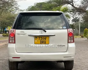 Toyota Raum 2008 White