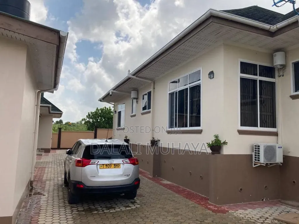 4bdrm House in Chekechea, Kigamboni for sale