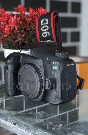 Canon Eos 90d With Lens
