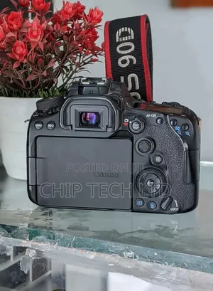 Canon Eos 90d With Lens