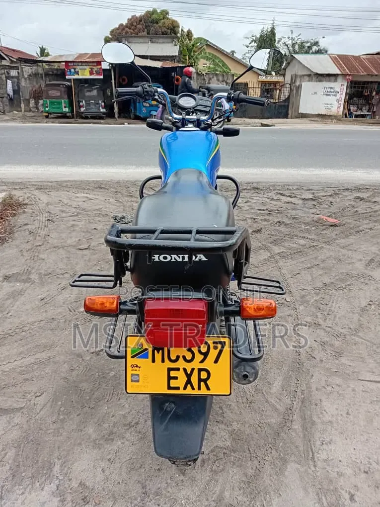 Honda 2025 Blue