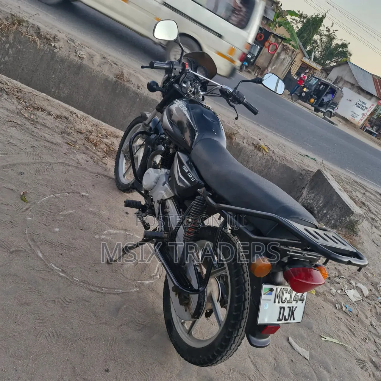 Bajaj Boxer 125 2024 Black