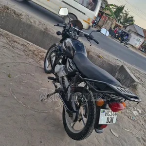 Bajaj Boxer 125 2024 Black