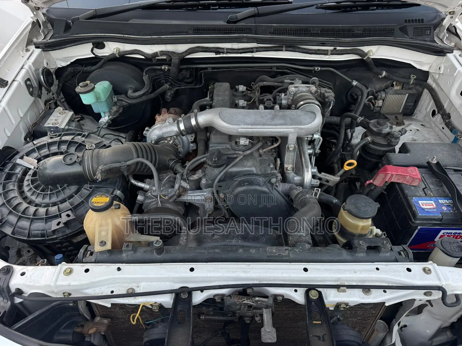 Toyota Hilux 2012 Pearl
