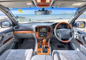 Toyota Land Cruiser 2000 Gray