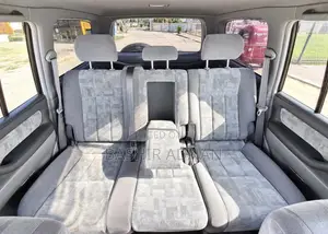Toyota Land Cruiser 2000 Gray