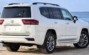 Toyota Land Cruiser 2025 White