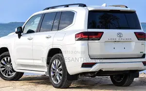 Toyota Land Cruiser 2025 White