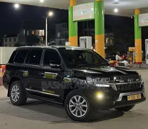Toyota Land Cruiser 4.5 V8 TD STD 2011 Black