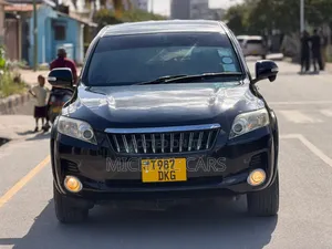 Toyota Vanguard 2011 Black