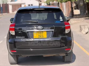 Toyota Vanguard 2011 Black