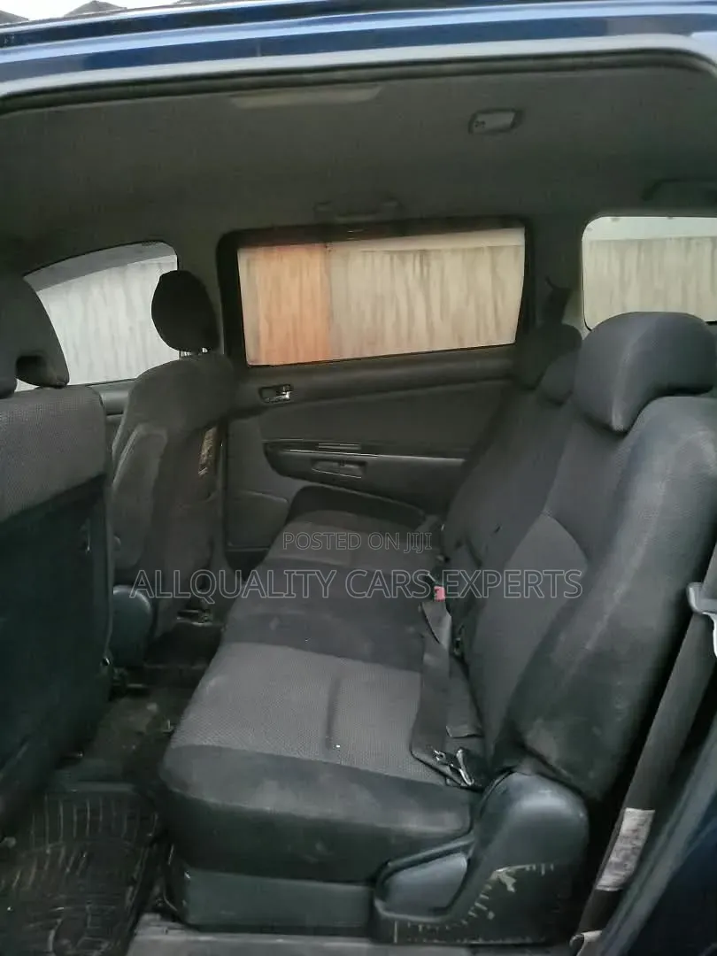 Toyota Wish 2005