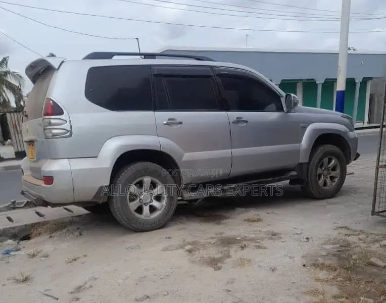 Toyota Land Cruiser Prado 2001