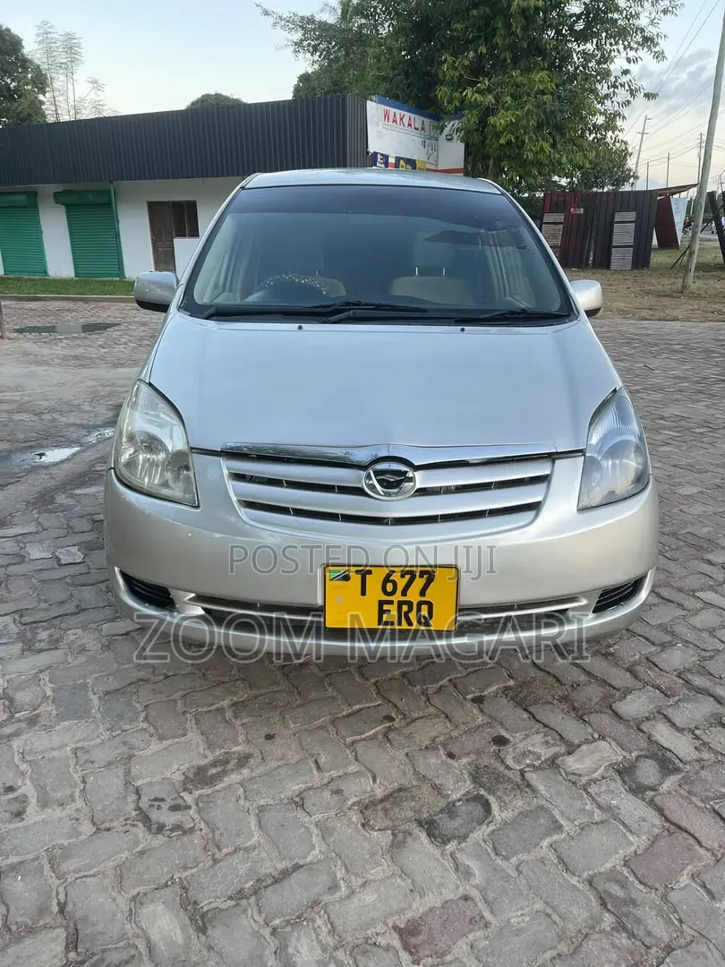 Toyota Corolla Spacio 2005 Silver