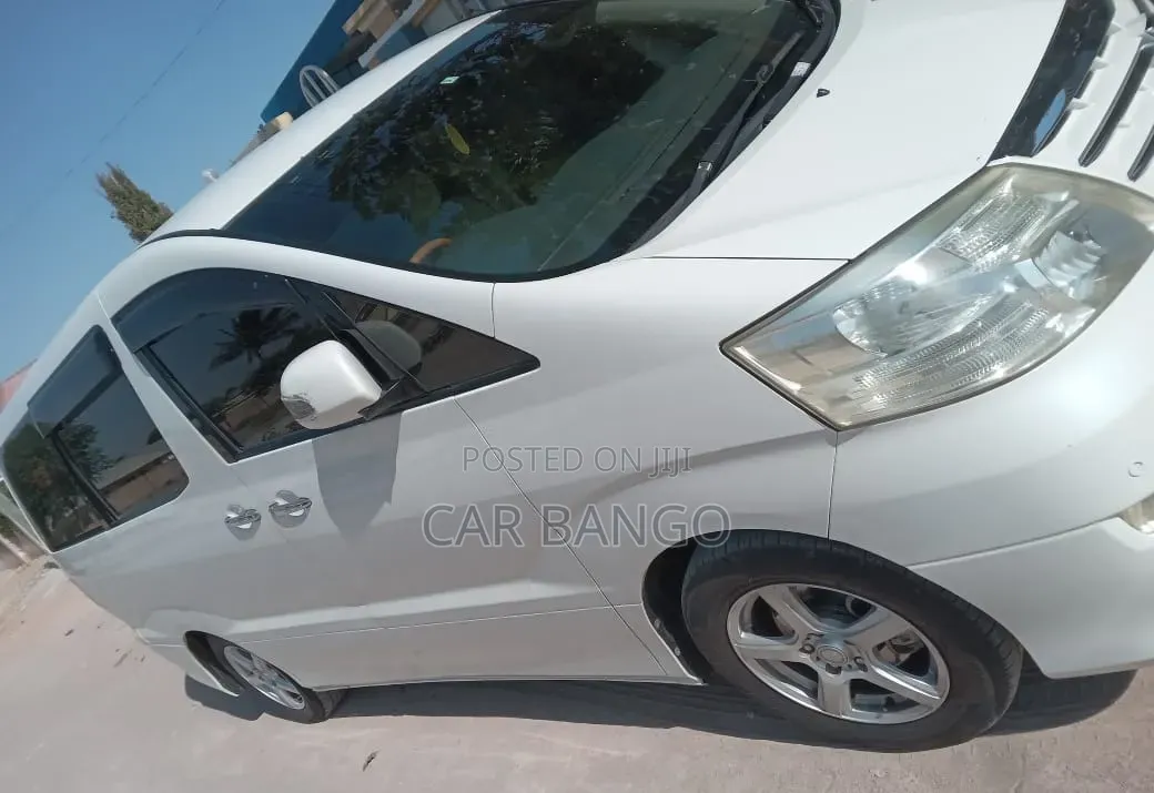Toyota Alphard 2005 White
