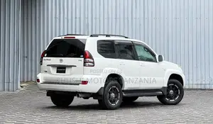 Toyota Land Cruiser 2008 White