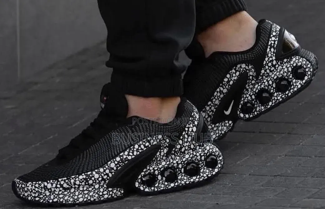Brand Nike Dn Sneakers
