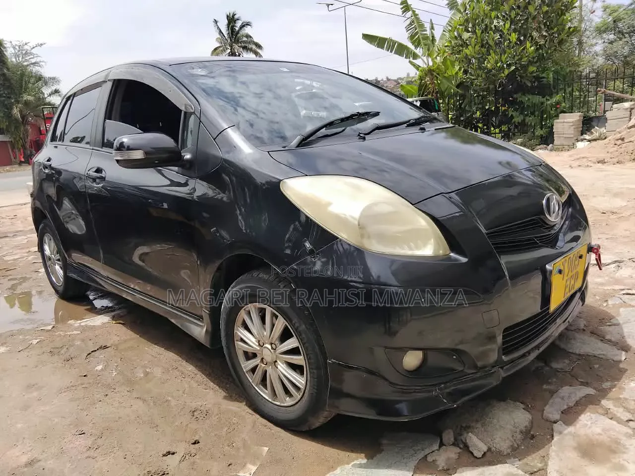 Toyota Vitz 2005 Black