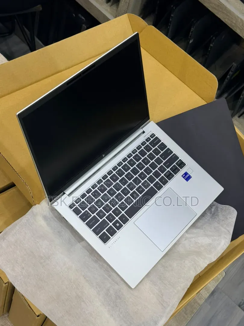 New Laptop HP EliteBook 840 G9 16GB Intel Core i7 SSD 512GB