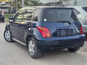 Toyota IST 2003 Black