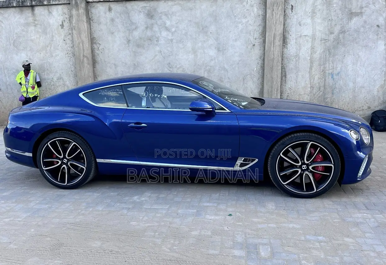 Bentley Continental 2020 Blue