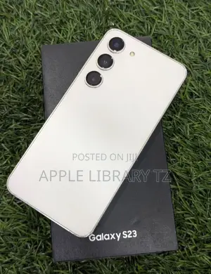 New Samsung Galaxy S23 128 GB White