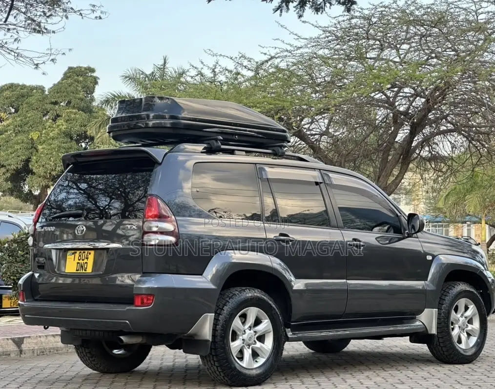 Toyota Land Cruiser Prado 2006 Gray