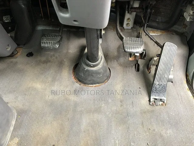 Nissan Civilian 1999 White