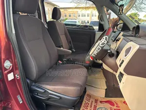 Toyota Spade 2013 Maroon