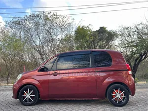 Toyota Spade 2013 Maroon