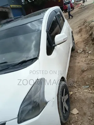 Toyota Ractis 2005 White