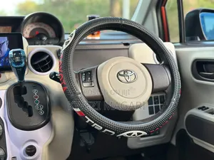 Toyota Spade 2013 Maroon
