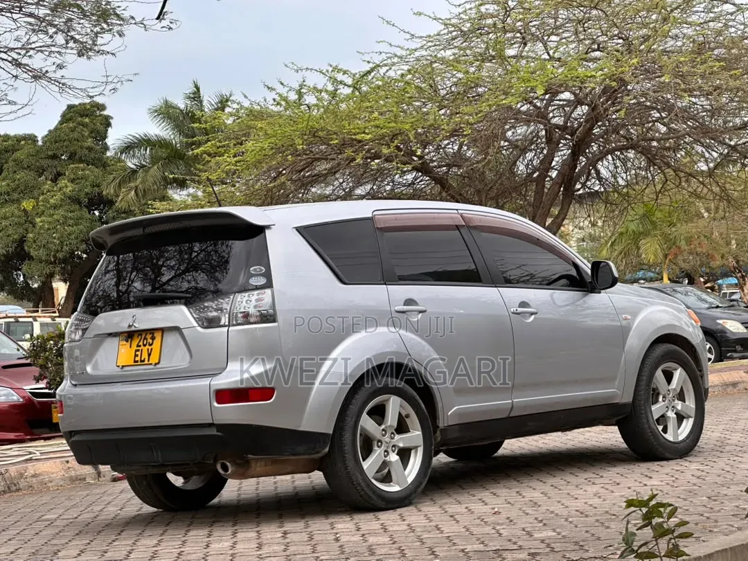 Mitsubishi Outlander 2008 Silver