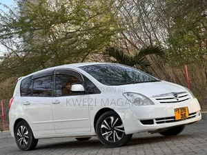 Toyota Corolla Spacio 2005 White