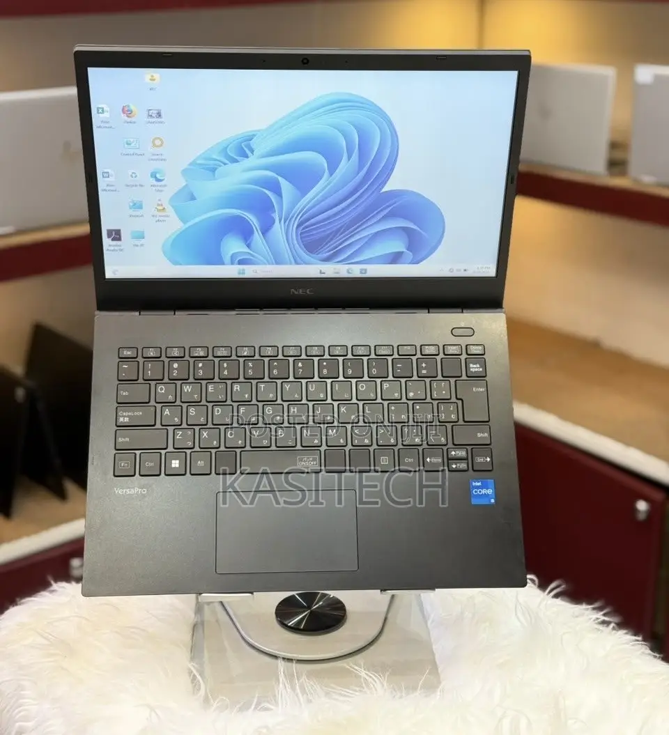 New Laptop NEC 8GB Intel Core i5 SSD 256GB